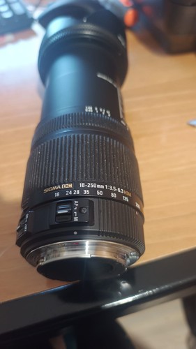 Sigma 250mm 6 3 dc - 18-250mm,